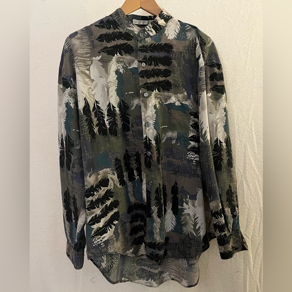 Vintage Other - Perry Ellis Vintage feather motif button down shirt with banded collar, Size M